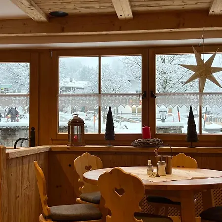 Alpengasthof Loewen Hotel 3*