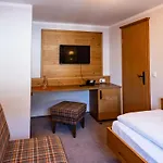 Alpengasthof Loewen Hotel
