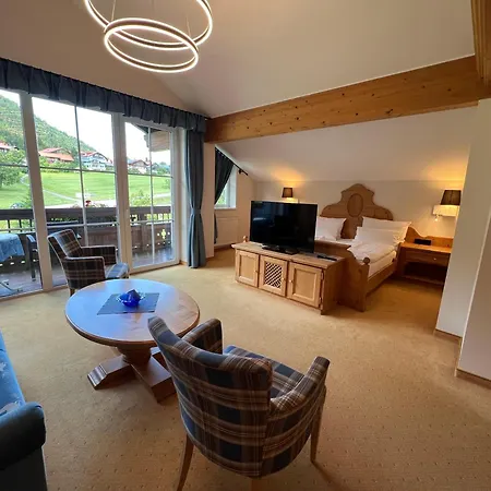 Alpengasthof Loewen Hotel 3*